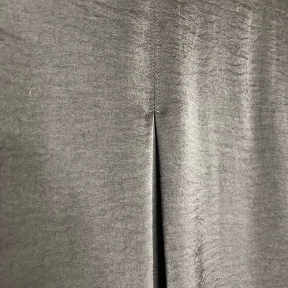 Cabi Classic Blouse black v neck ruffle trim top size Medium #3599 - Picture 13 of 14